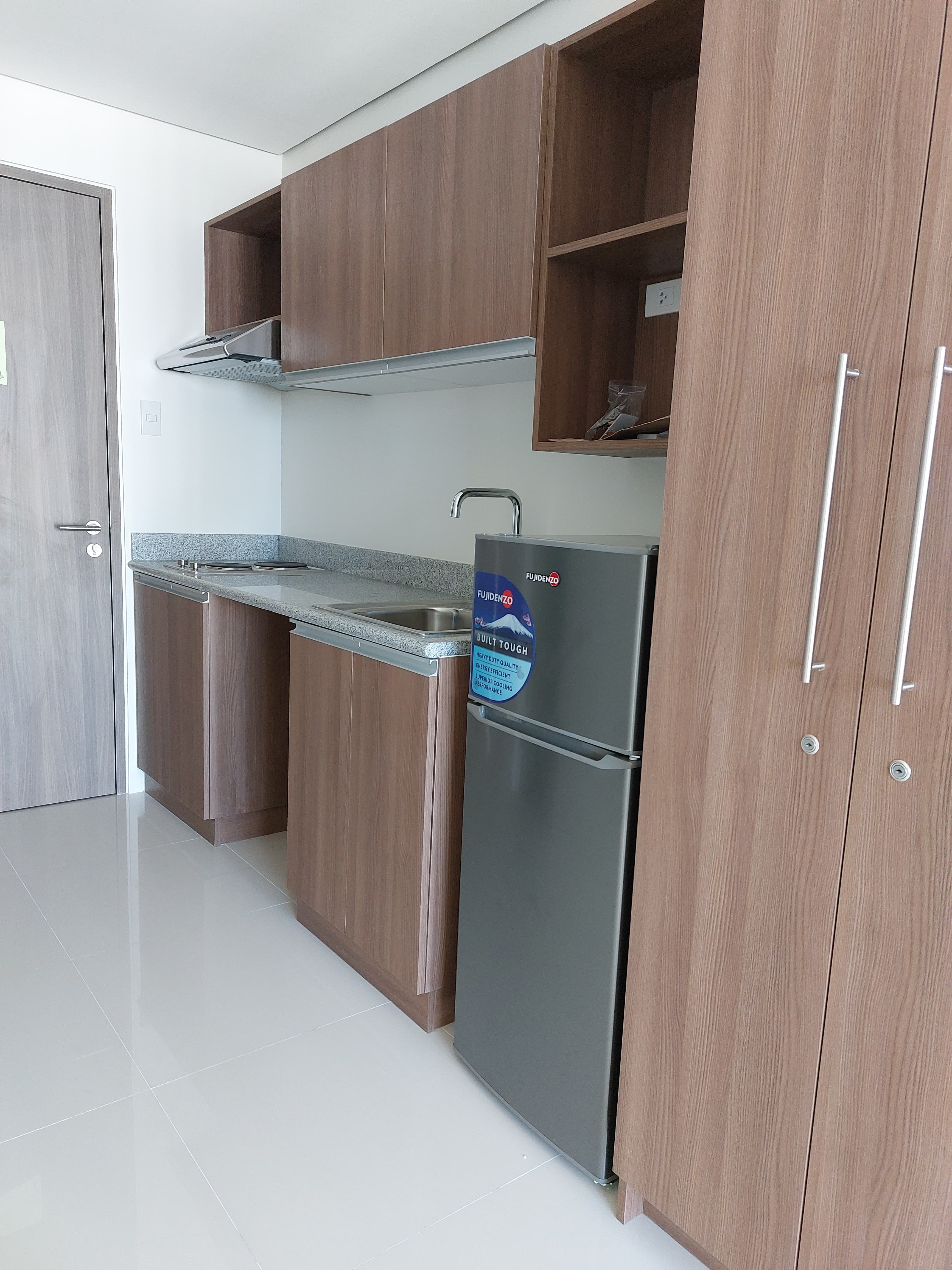3 TORRE LORENZO UNITS FOR SALE — photo 3 of 3
