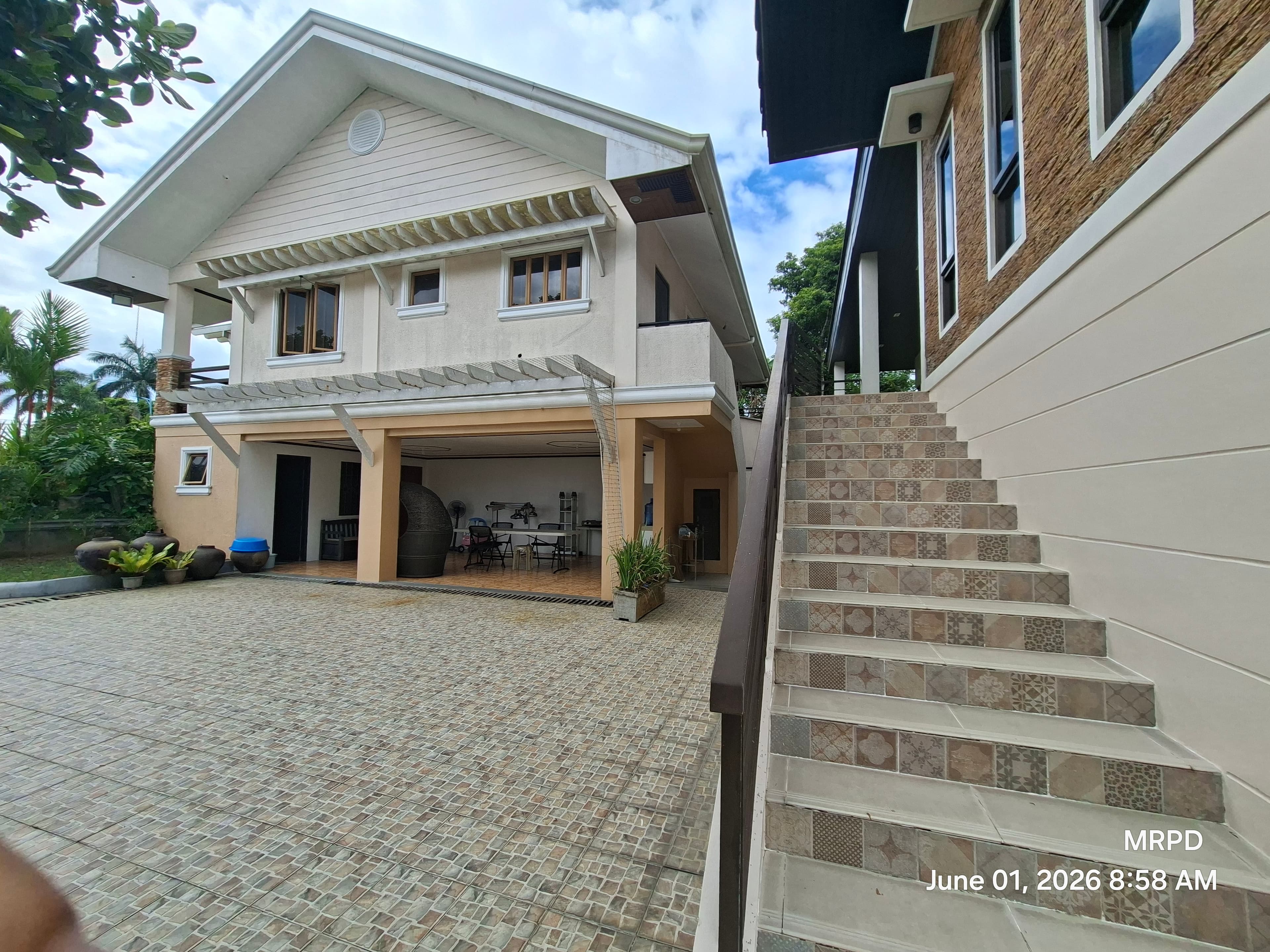 House and Lot in Tagaytay For Sale — photo 3 of 3