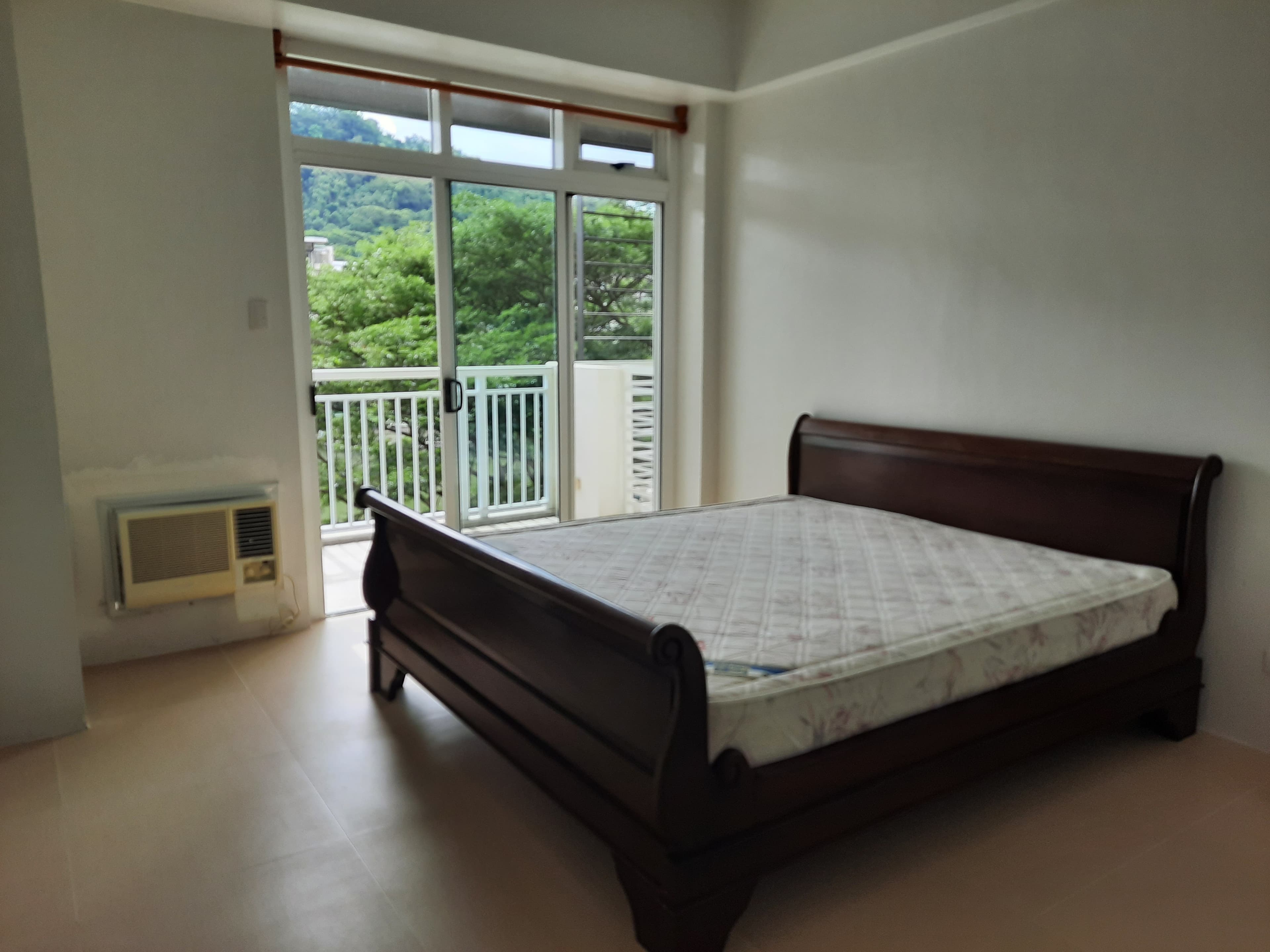 FOR SALE- INVESTMENT SUITE UNIT AT PICO DE LORO — photo 1 of 3