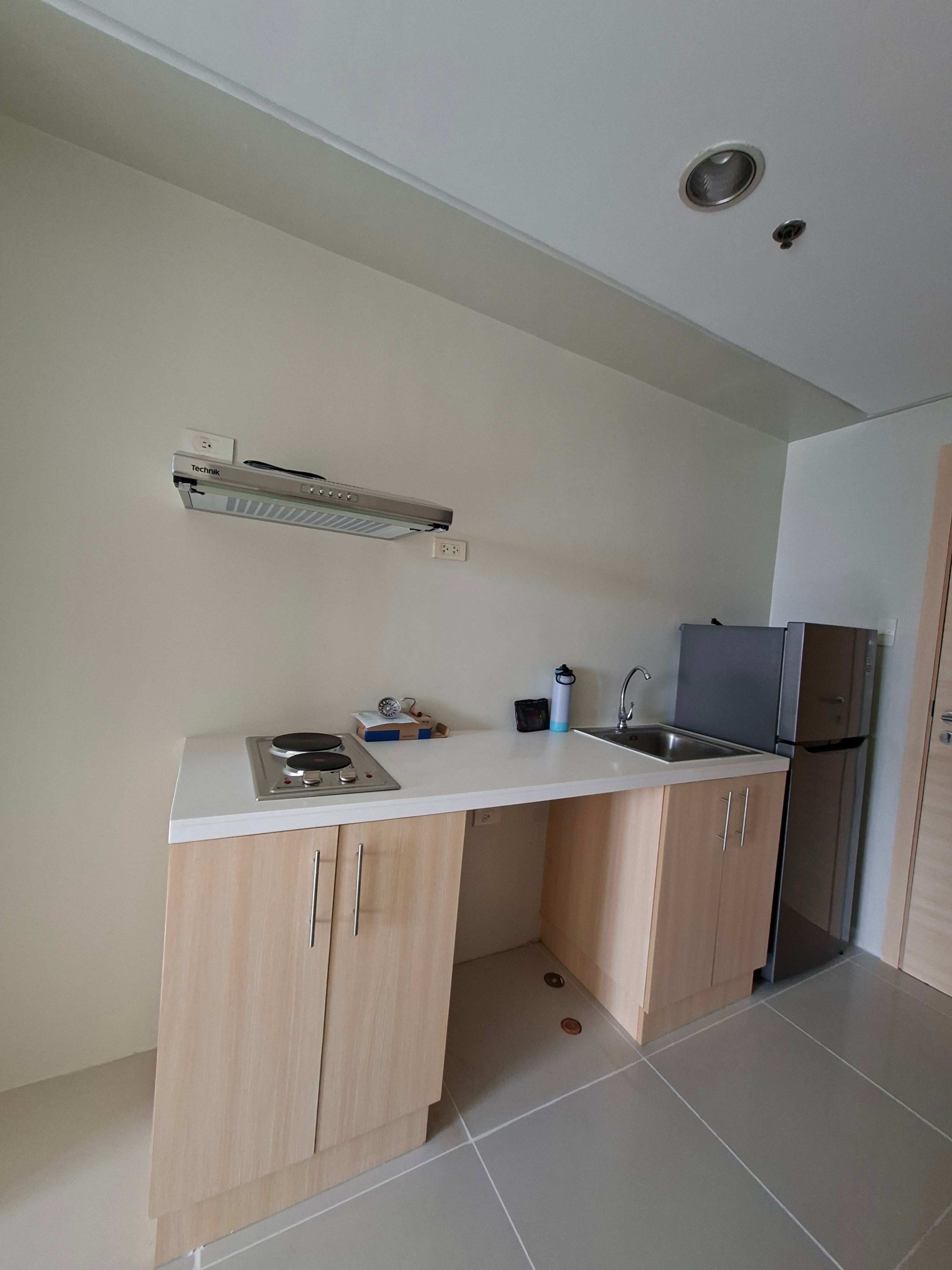 2 TORRE LORENZO STUDIO UNIT FOR SALE — photo 1 of 3